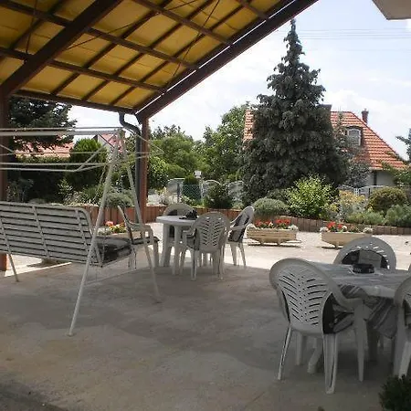 Apartament Ircsi Apartman *